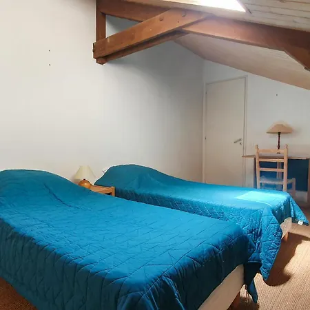 In La Boissiere Des Lande *