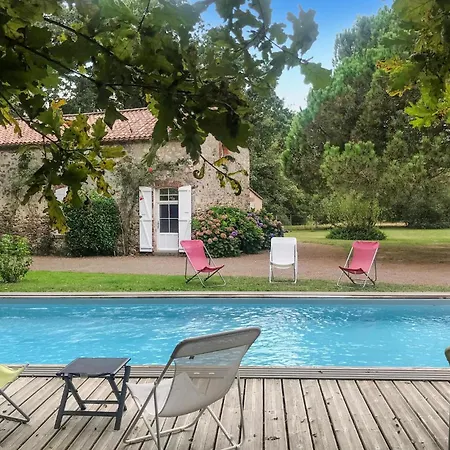 Vakantiehuis In La Boissiere Des Lande *